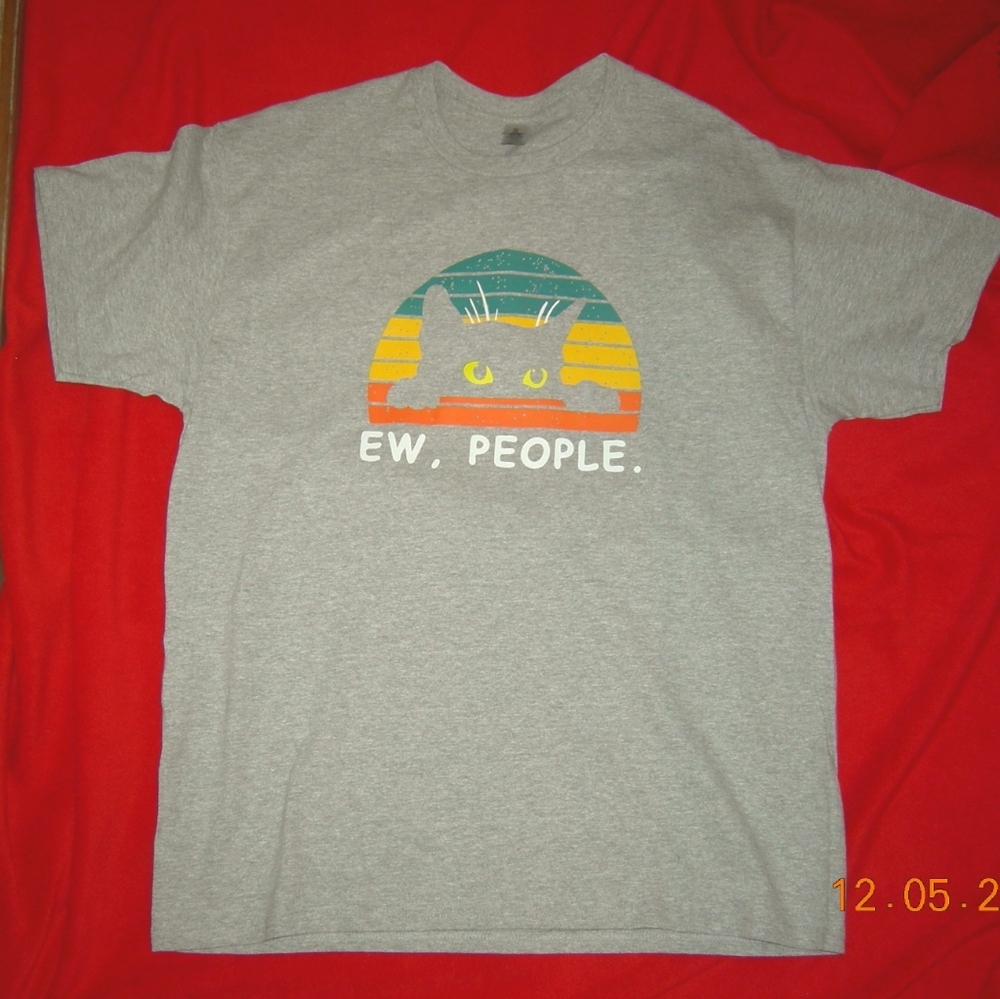 New Cat Lover EW PEOPLE Crew neck T-shirt Tee Shirt Sleeve Graphic Pet Adult L